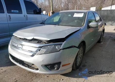 2010 Ford Fusion Hybrid from USA, damaged, VIN 3FADP0L3XAR309095
